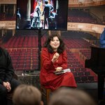 Паблик-ток солистов Московского театра оперетты Екатерины Кузнецовой и Александра Фролова с учениками Школы юного филолога при МГУ