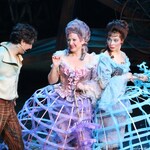 Сцена из спектакля "Фанфан-Тюльпан"